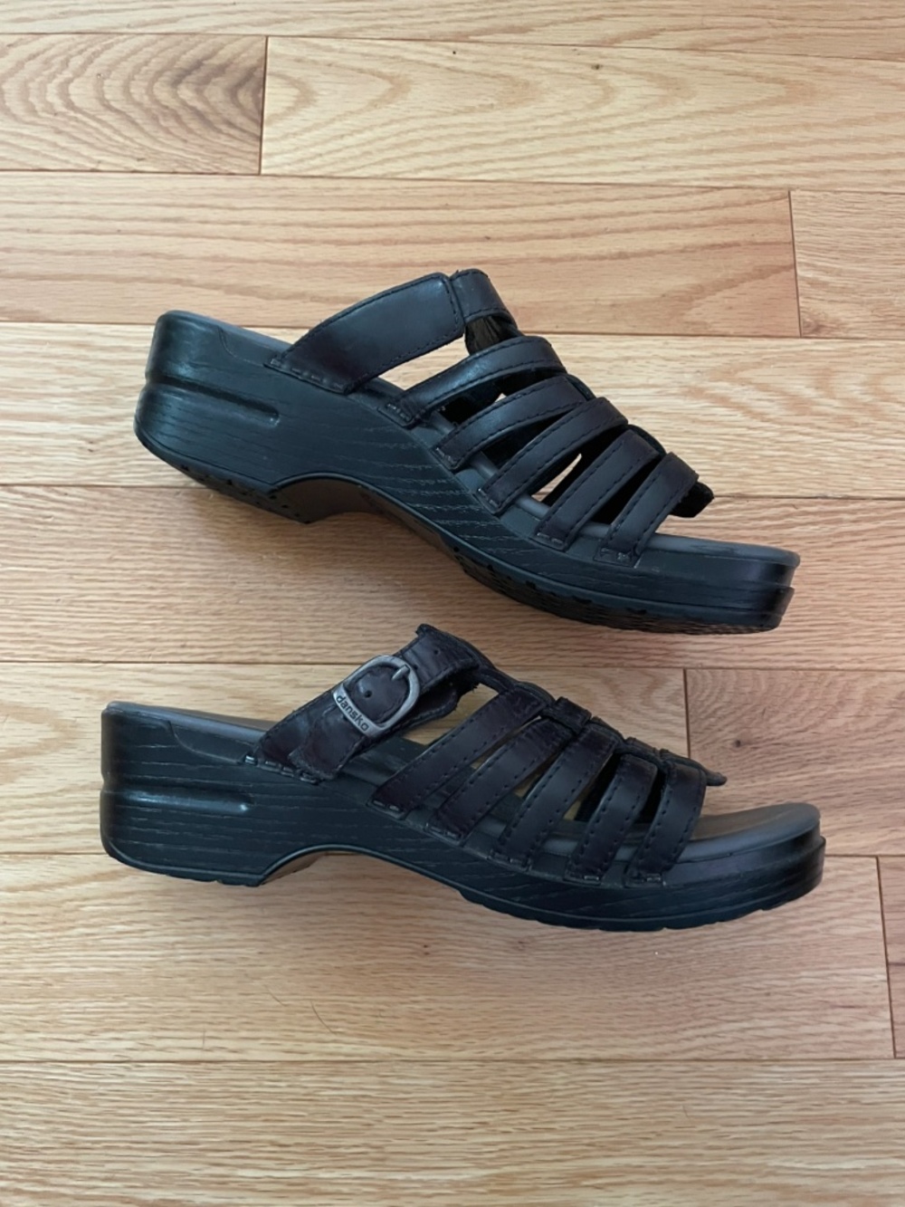 DAnsko Sandals, Black, Size 40